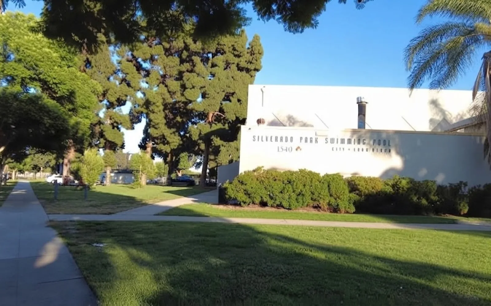 Westside Long Beach neighborhood near the Carson border
